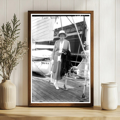 1920s Portrait of a Trailblazing American Woman