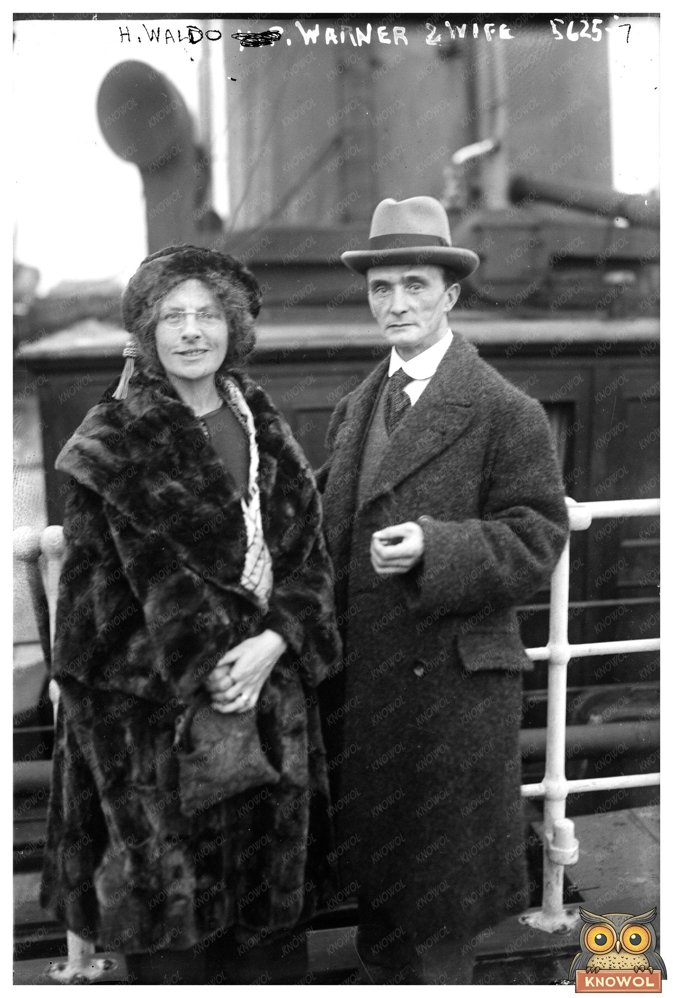 1920s Vintage Couple Portrait in Elegant Attire
