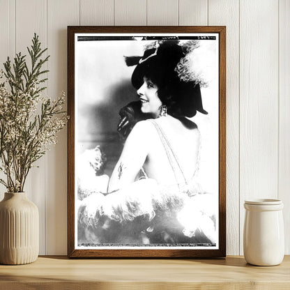 1922 Portrait of Silent Film Star Zaza Farrar