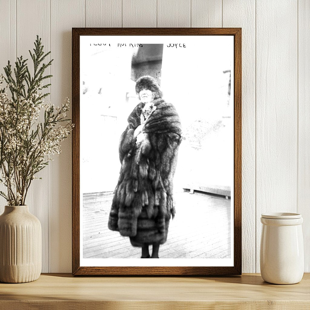 1920s Glamour: Peggy Hopkins Joyce in Society Spotlight