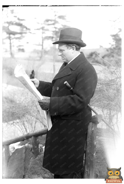 1920s Glass Negative: Captivating Performance Era