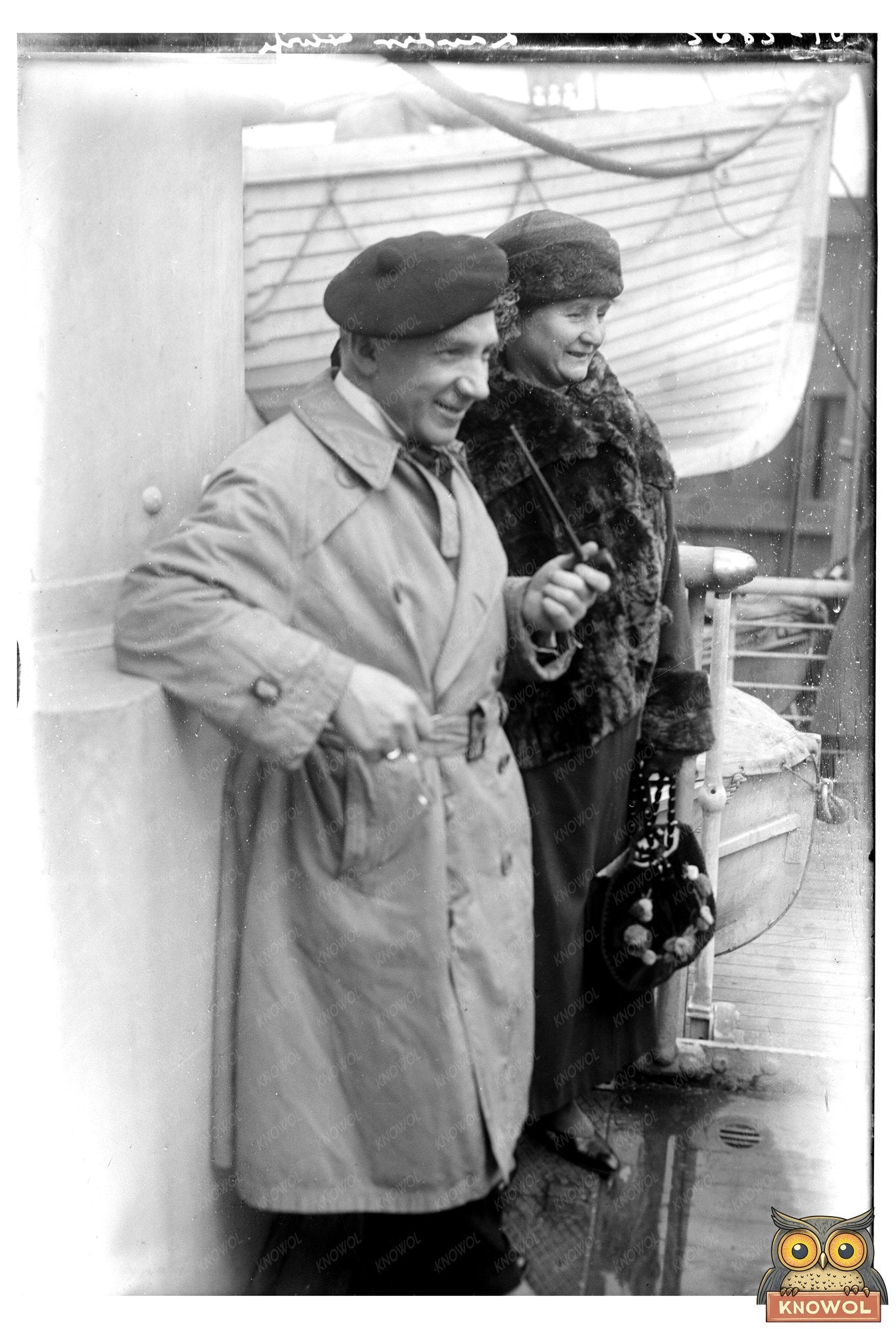 1920s Elegance: Lauder and Wife in Timeless Portrait