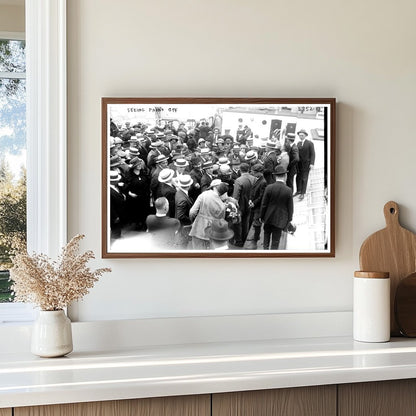 Sicilian American Farewell: Early 1920s Emotion