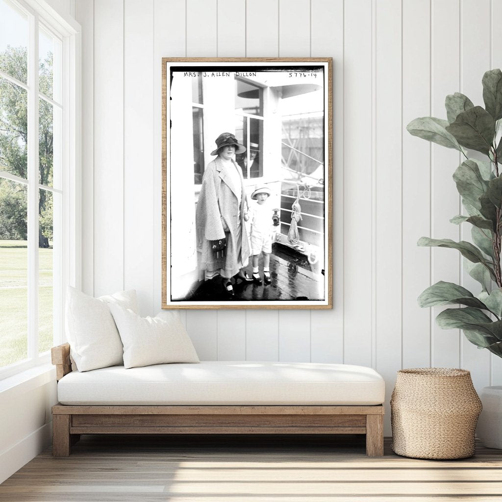 1920s Portrait of a Trailblazing Woman