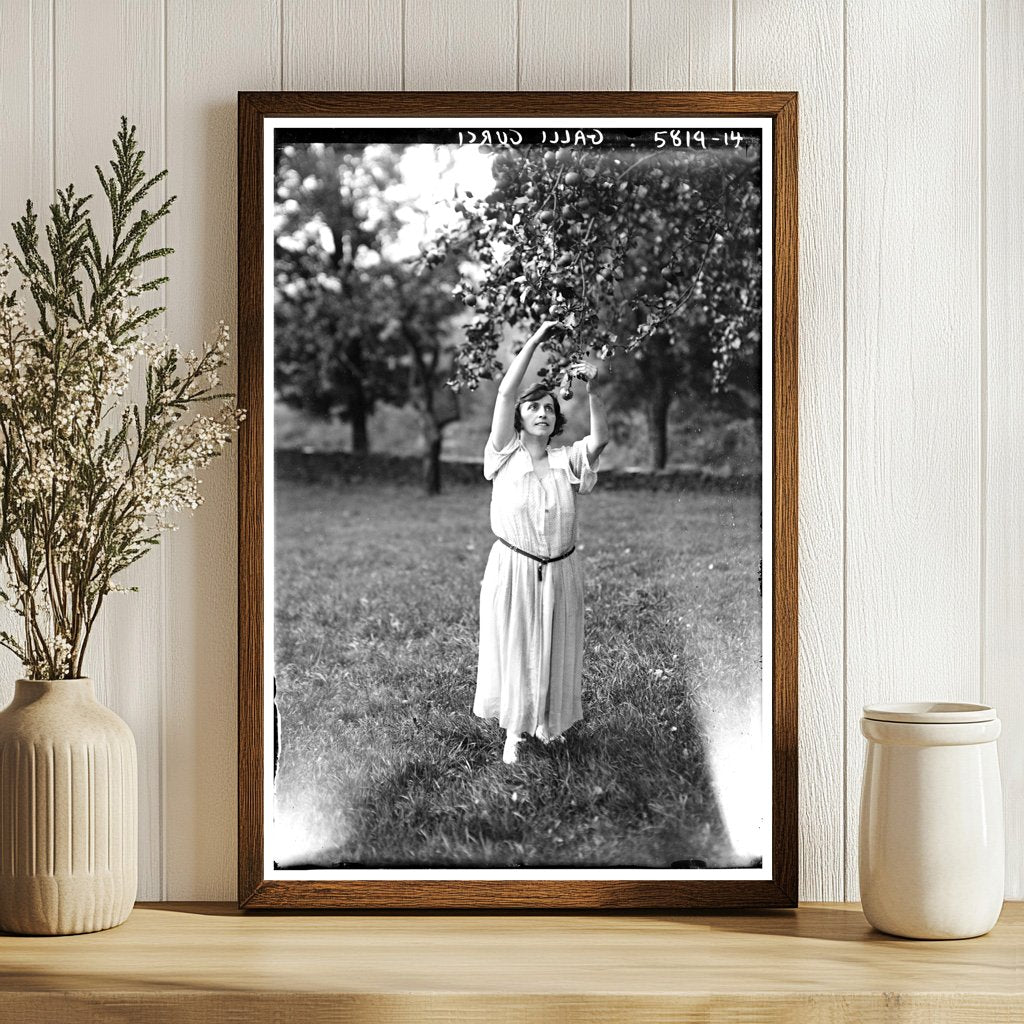 Timeless Elegance: 1920s Opera Star Portrait