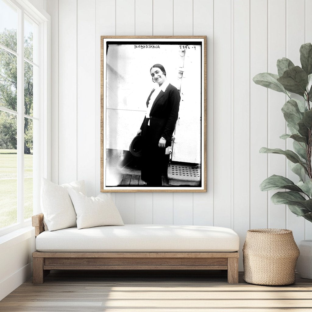 1920s Snapshot of Everyday Life in Slobodskaja