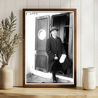 1920s Urban Street Scene: Timeless Historic Vibes