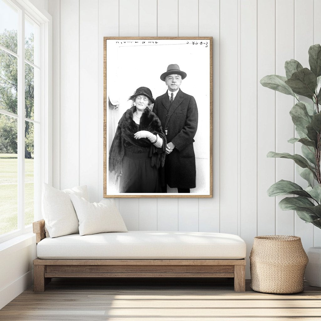 1920s Vintage Portrait of a Stylish Couple