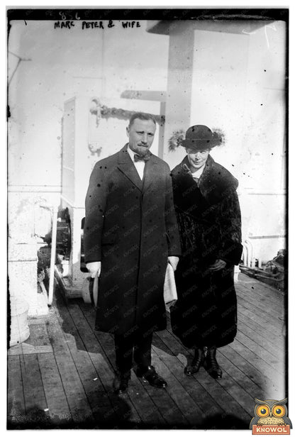 1922 Portrait of a Charming Early 20th Century Couple