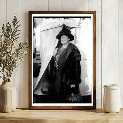 1920s Film Icon: Marie Dressler in Vintage Portrait