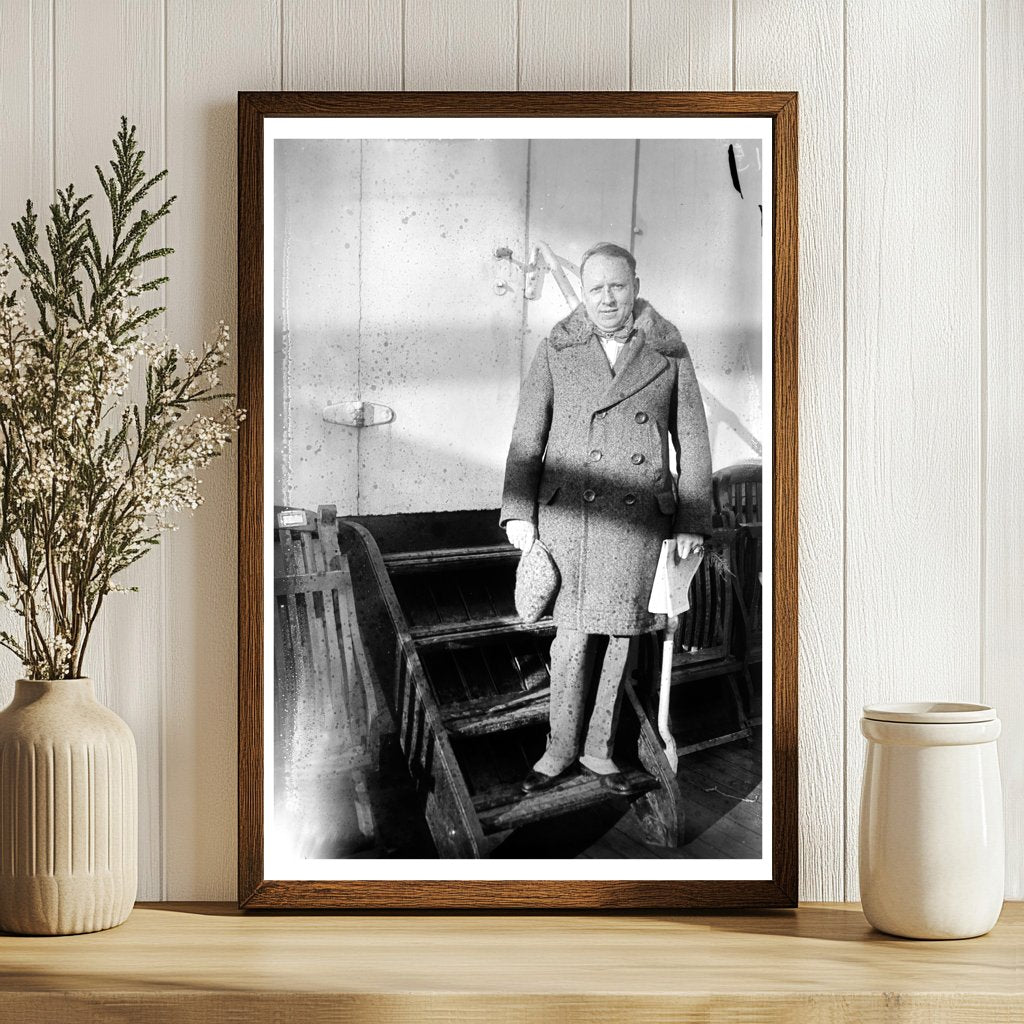 1922 Captivating Portrait of a Competitive Swimmer