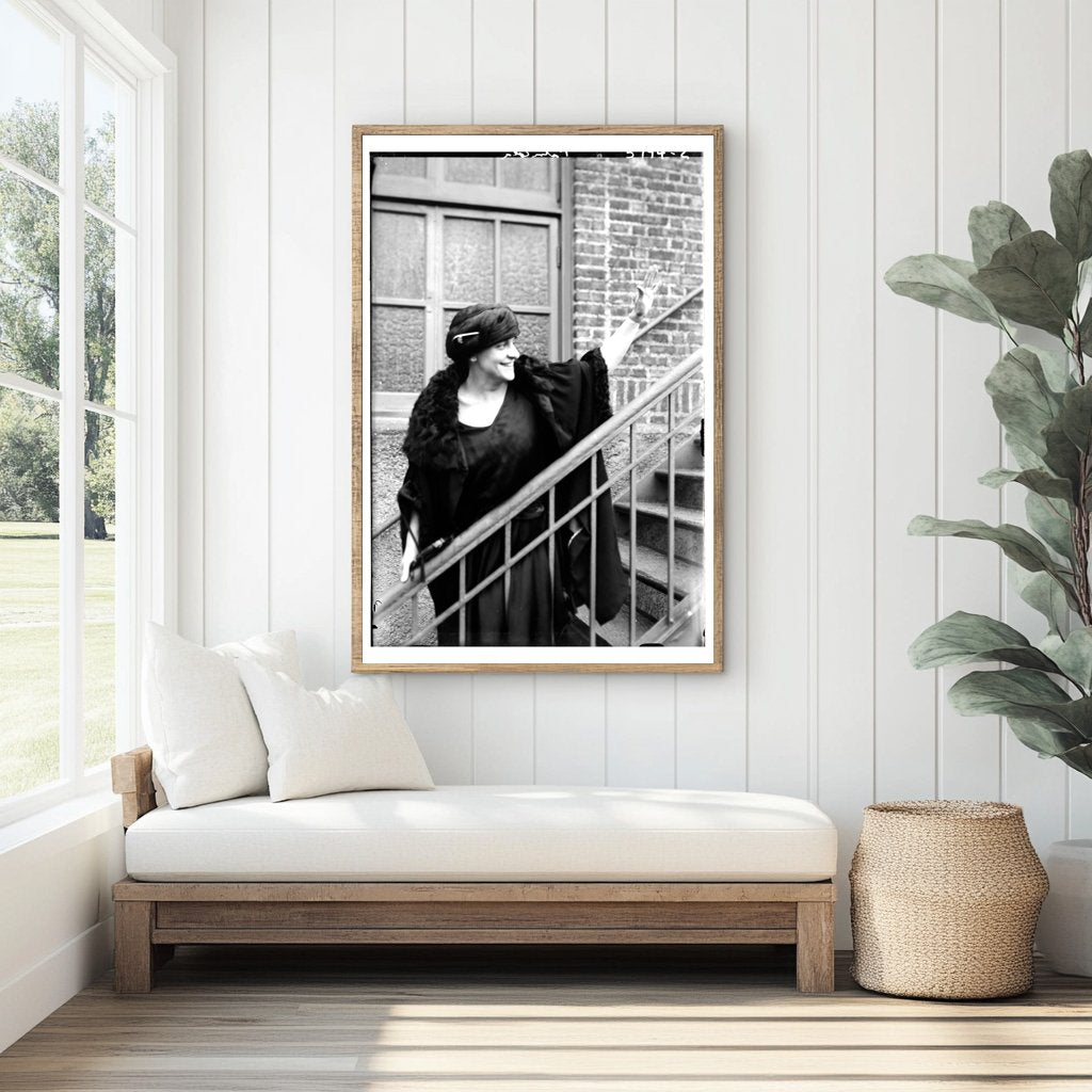 1920s Stage Star Patricola in Dynamic Performance