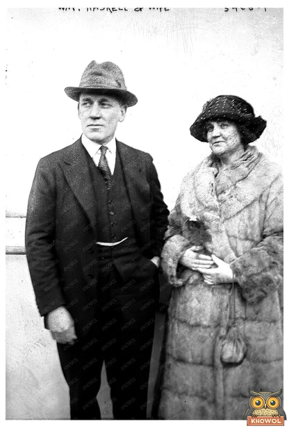 1922 Vintage Portrait of a Couple in Timeless Elegance