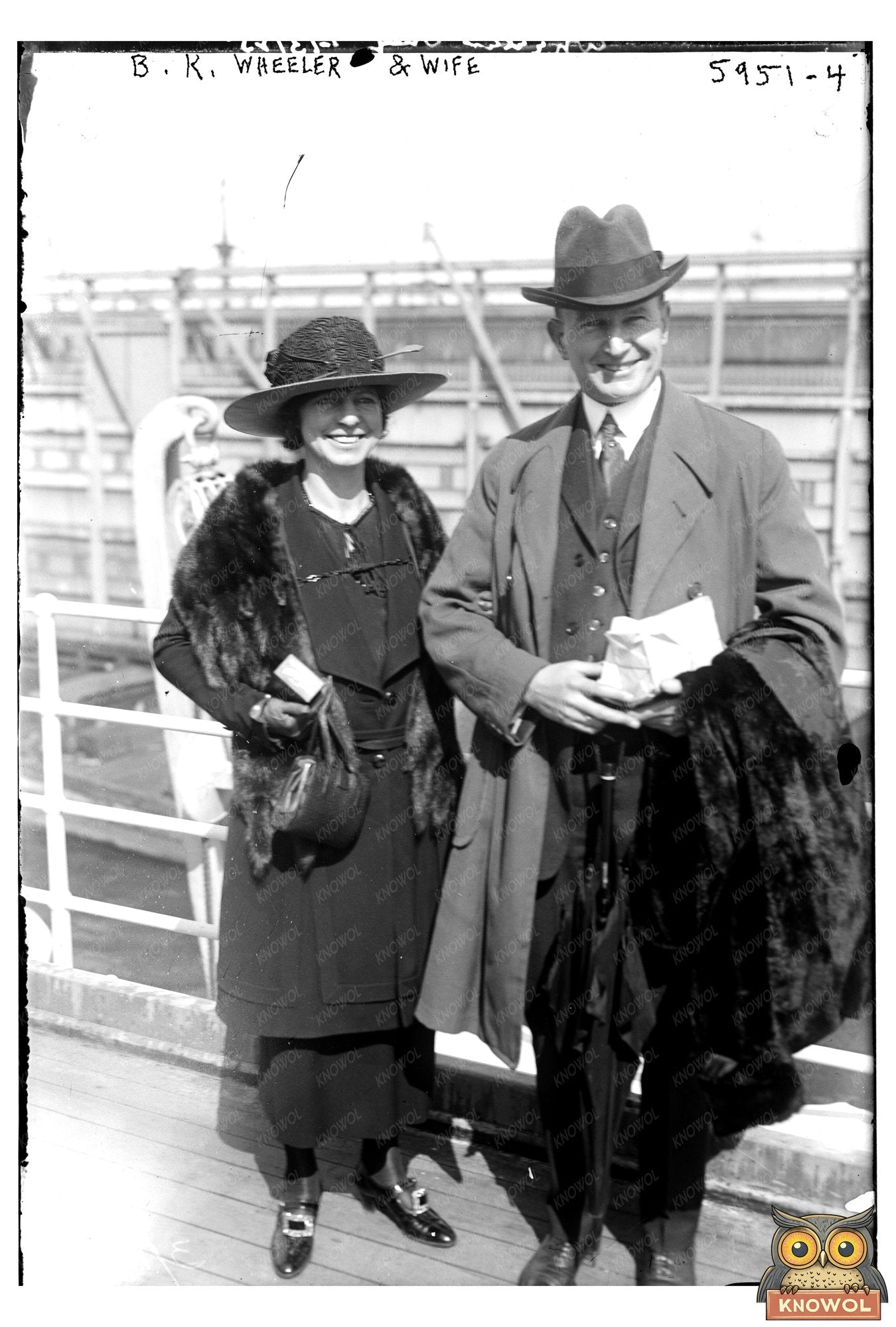 1920s Era Couple Portrait: Timeless Love in History