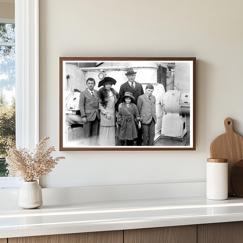 1920s Family Portrait of Iconic Mystery Writer