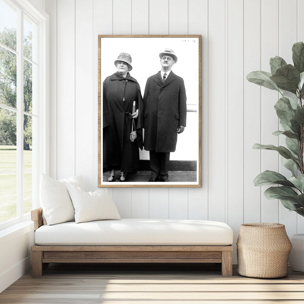 1920s American Couple: A Glimpse of Timeless Love