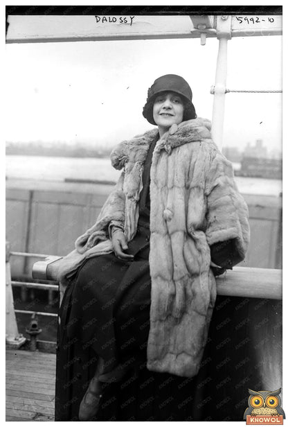 1920s Urban Life: A Glimpse into the Past