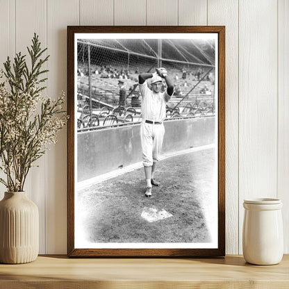 1923 Baseball Star Eddie Rommel in Action