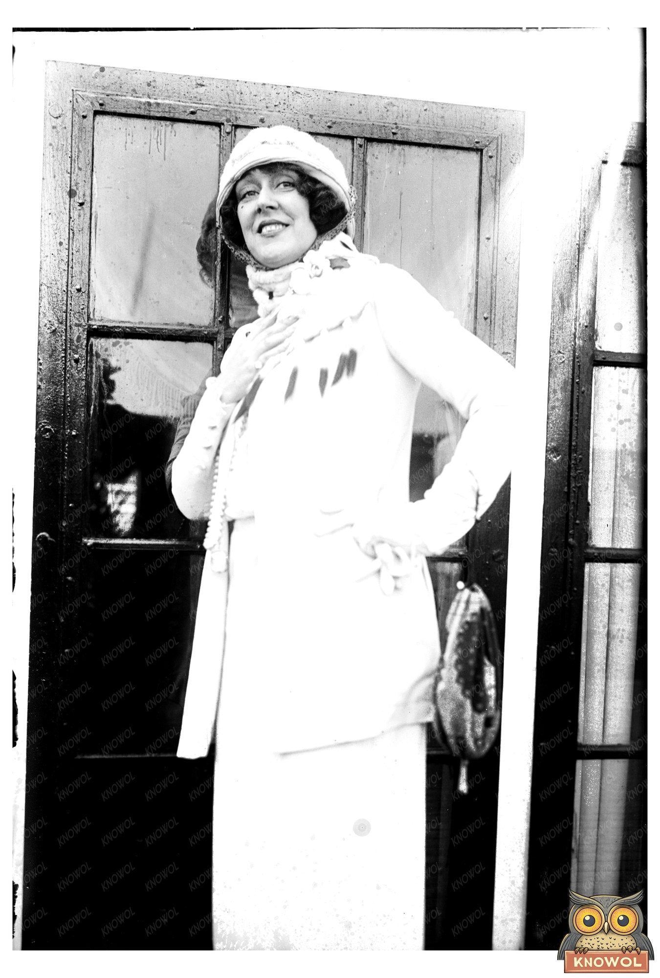 1920s American Street Scene: Vibrant Urban Life