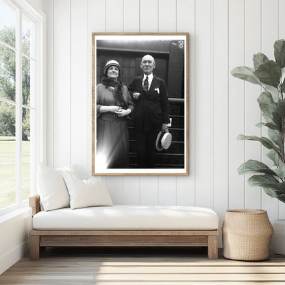 1920s Vintage Portrait of a Stylish Couple