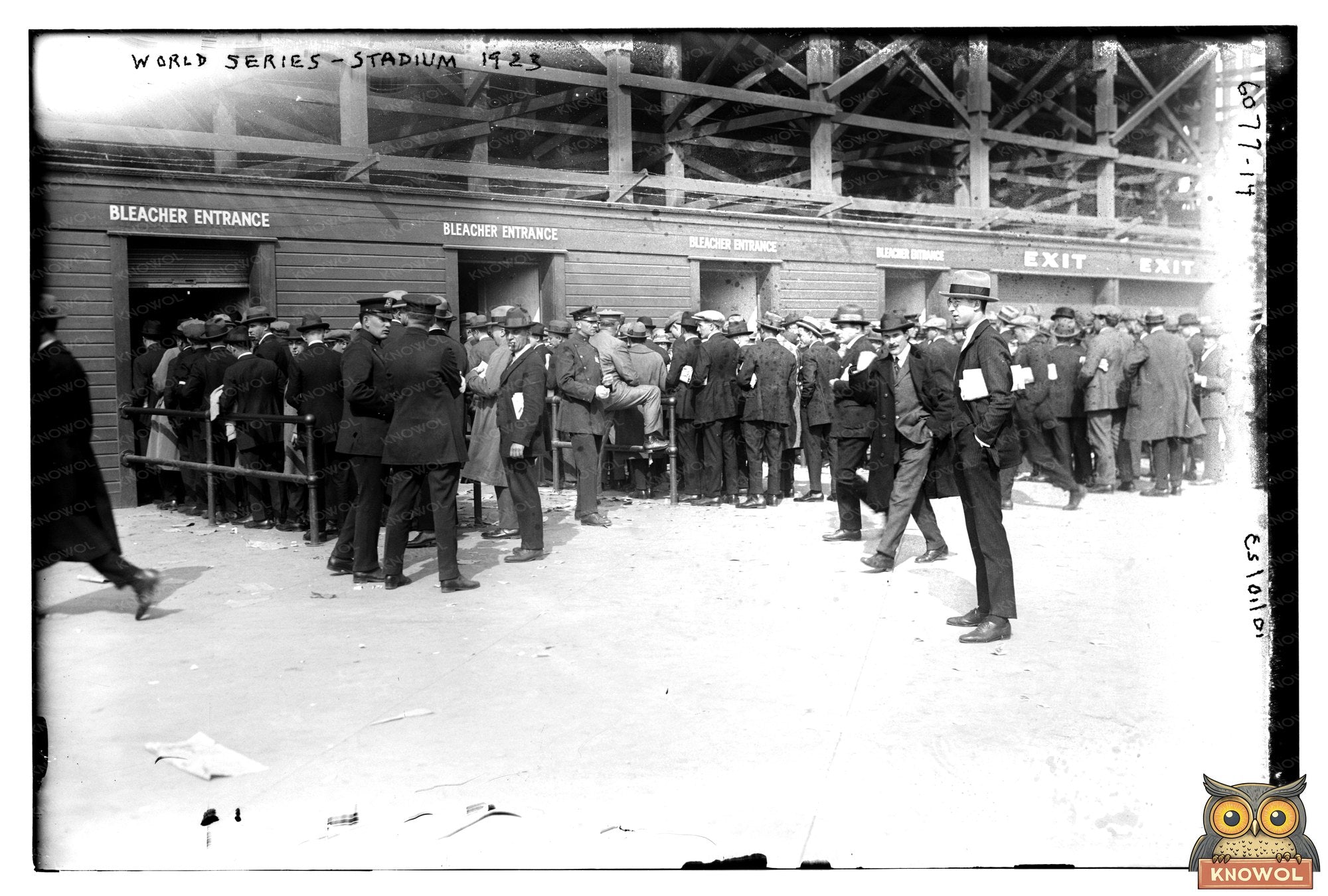 1923 World Series: Fans Queue for Yankee Stadium Seats