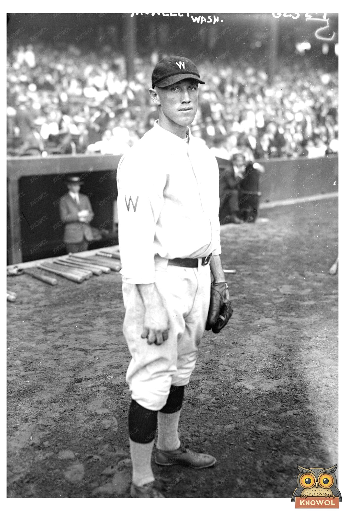 1924 Baseball Star Earl McNeely in Action
