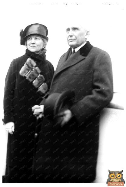 Early 20th-Century Power Couple: Kellogg Portrait