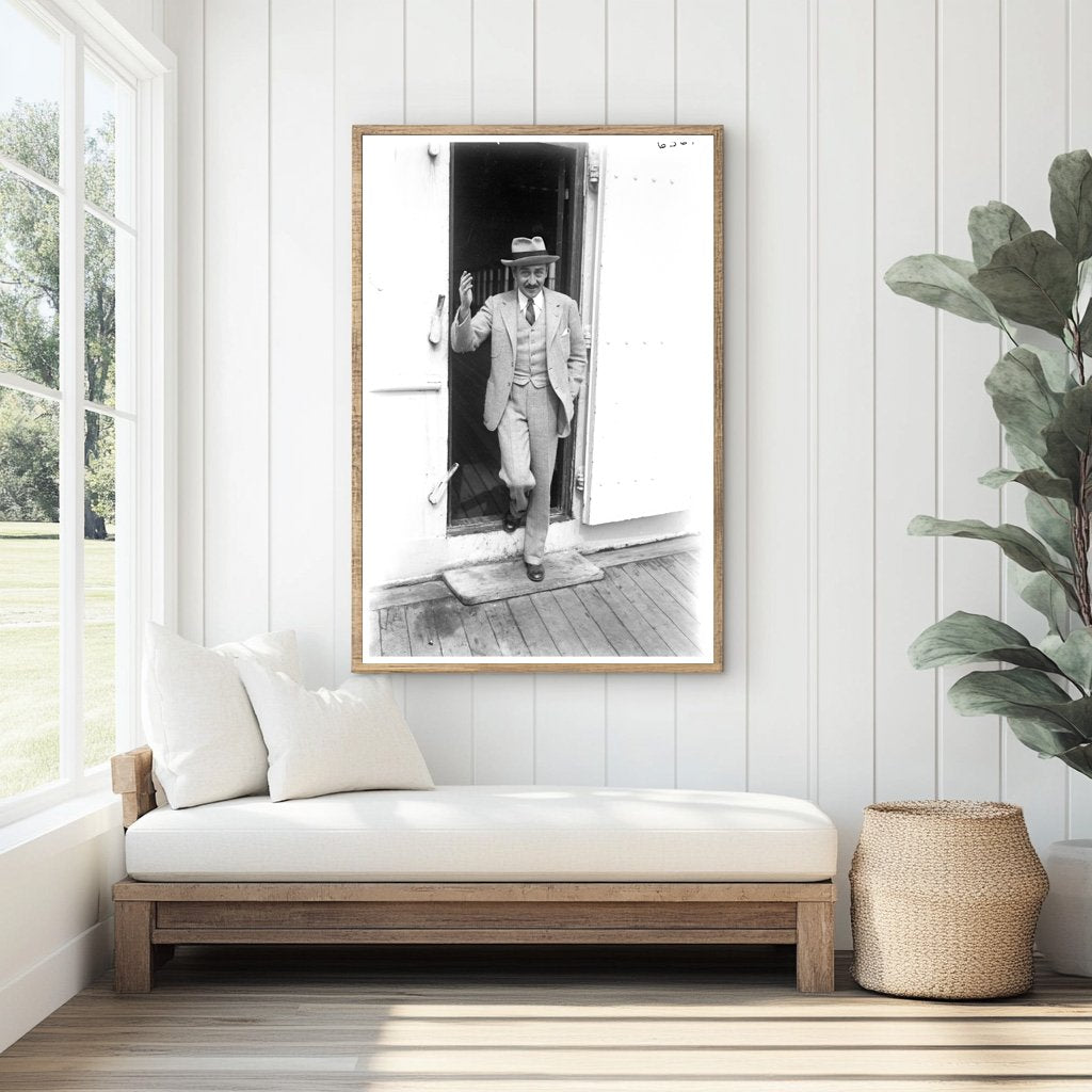 1925 Hollywood Elegance: A. Menjou in Classic Style