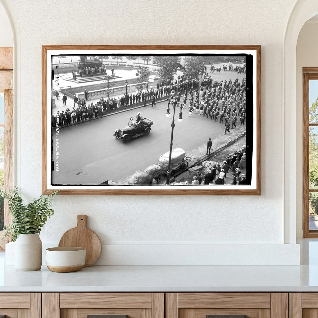 1925 Jazz Age Parade with Iconic Dance Band