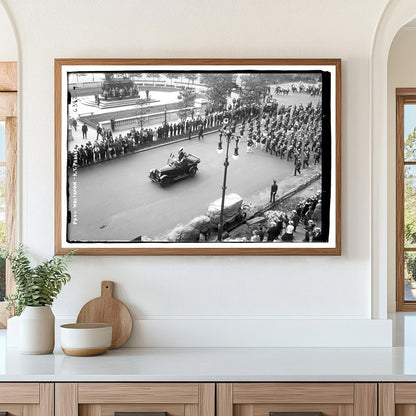 1925 Jazz Age Parade with Iconic Dance Band