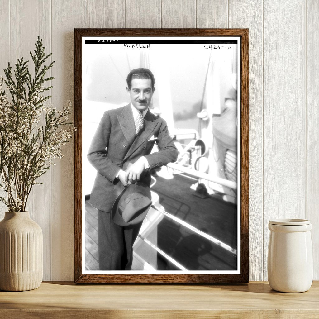 Iconic 1928 Portrait of Theatrical Luminary M. Arlen