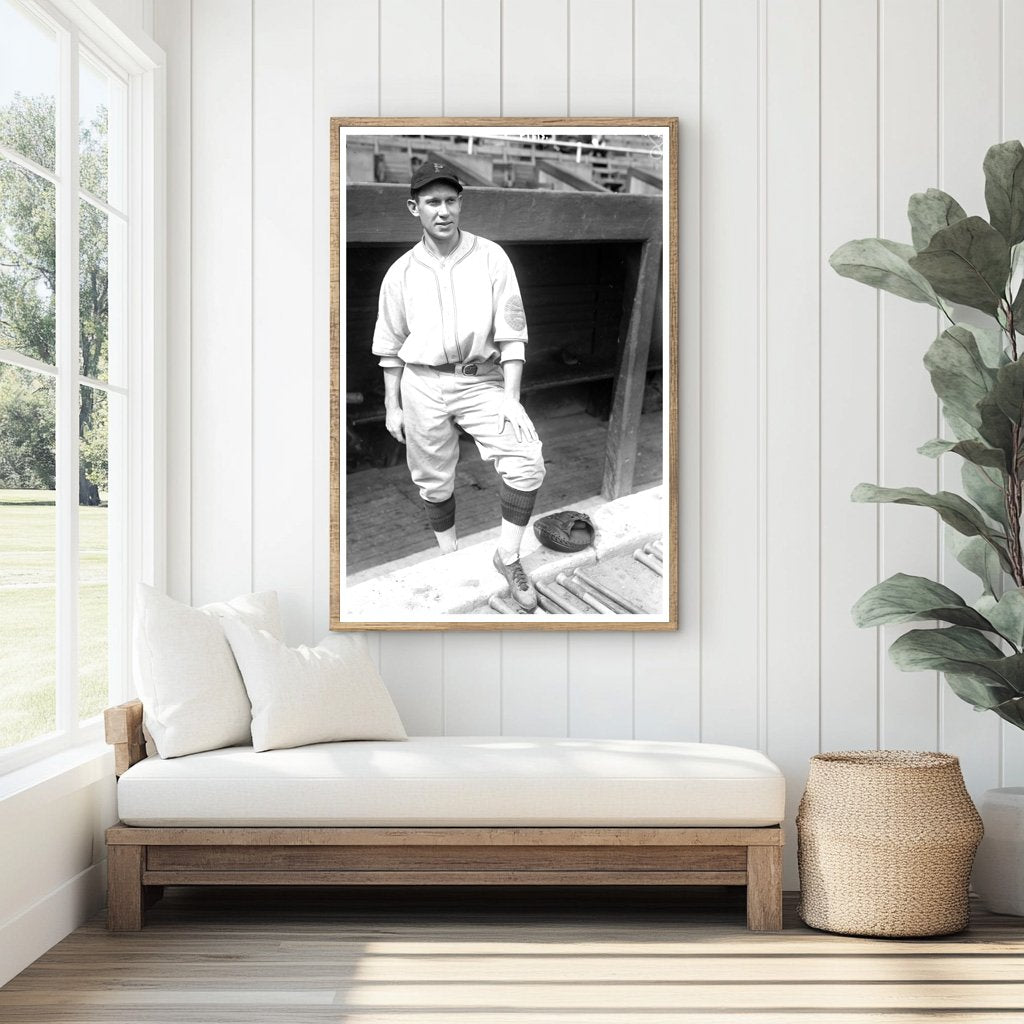 1925 Pittsburgh Pirates Player in Action: Eddie Moore