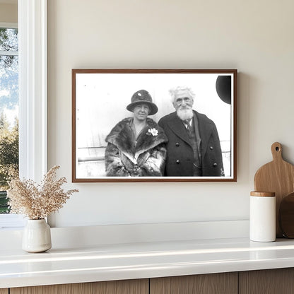 1920s Innovator and Spouse: A Glimpse into Genius