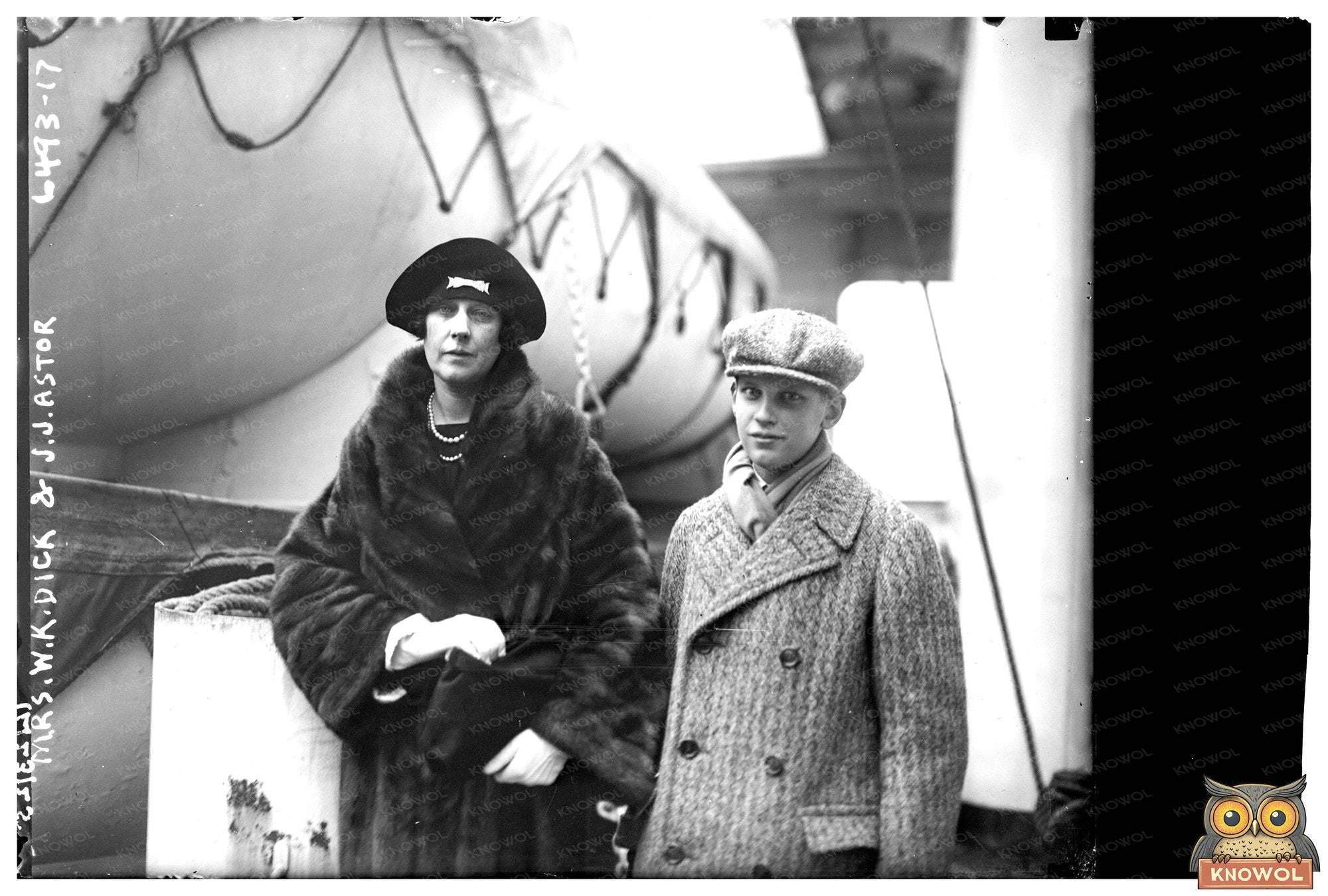 Elegant 1925 Encounter: Society Icons at Play