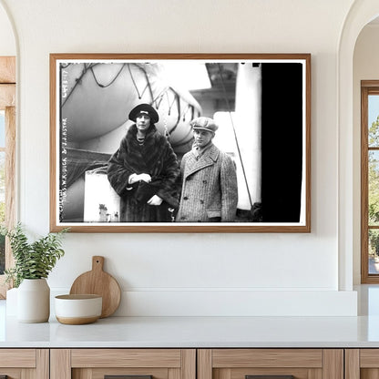 Elegant 1925 Encounter: Society Icons at Play