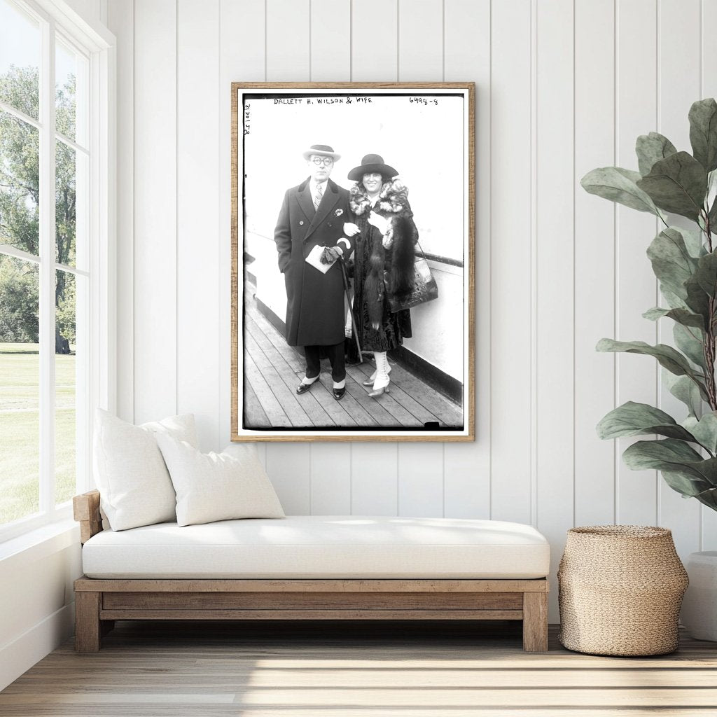 1928 Vintage Portrait of a Stylish Couple