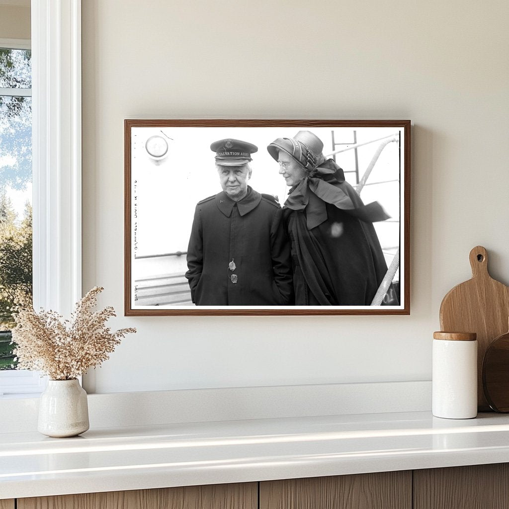 1928 Portrait of Salvation Army Leaders Together