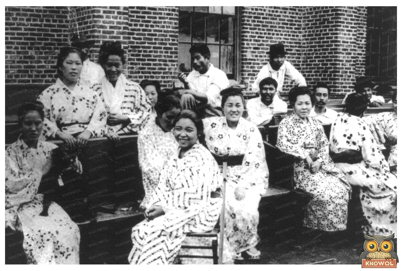 1910 Hawaii: Japanese Community Gathering on Benches
