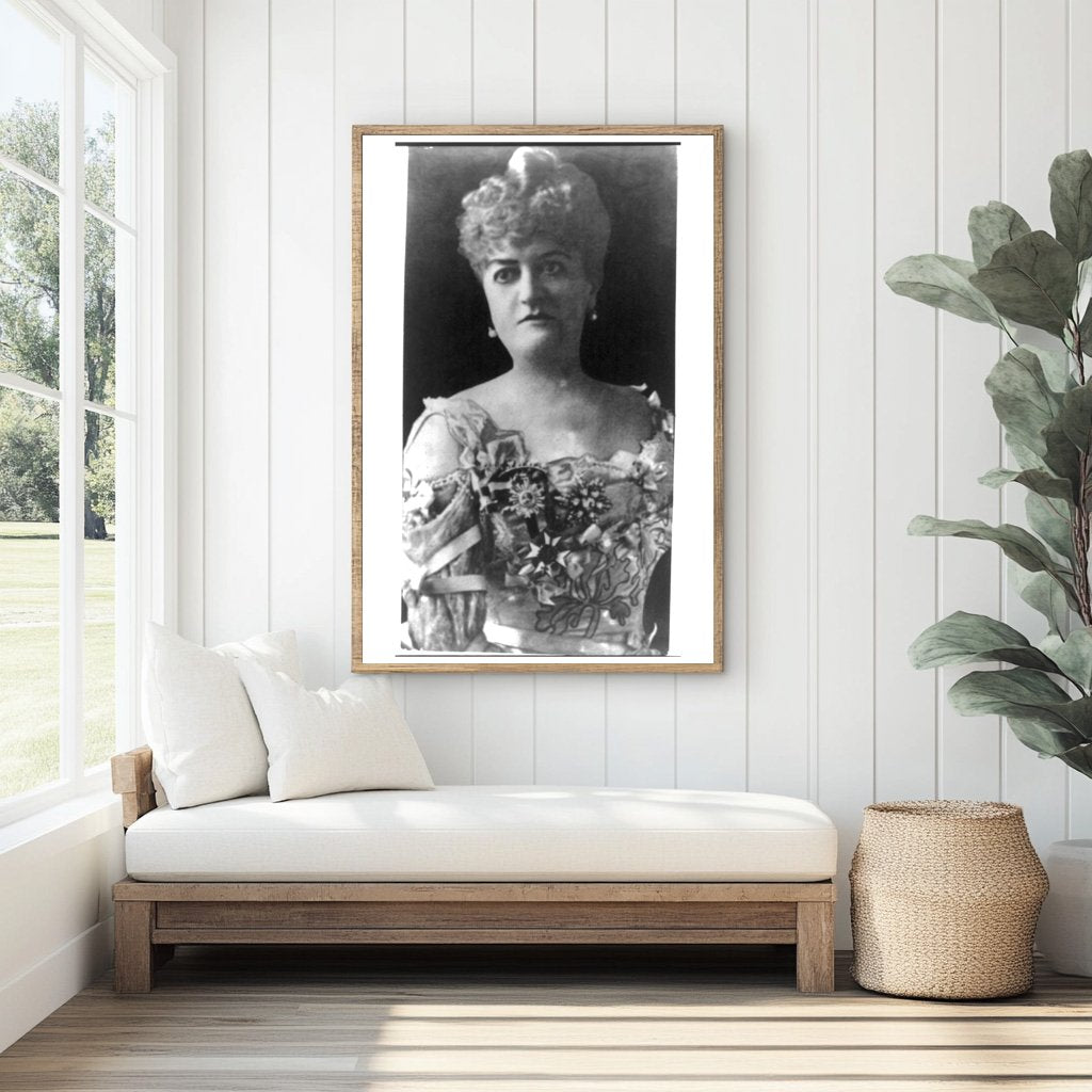 Elegant Portrait of a Pioneering American Journalist