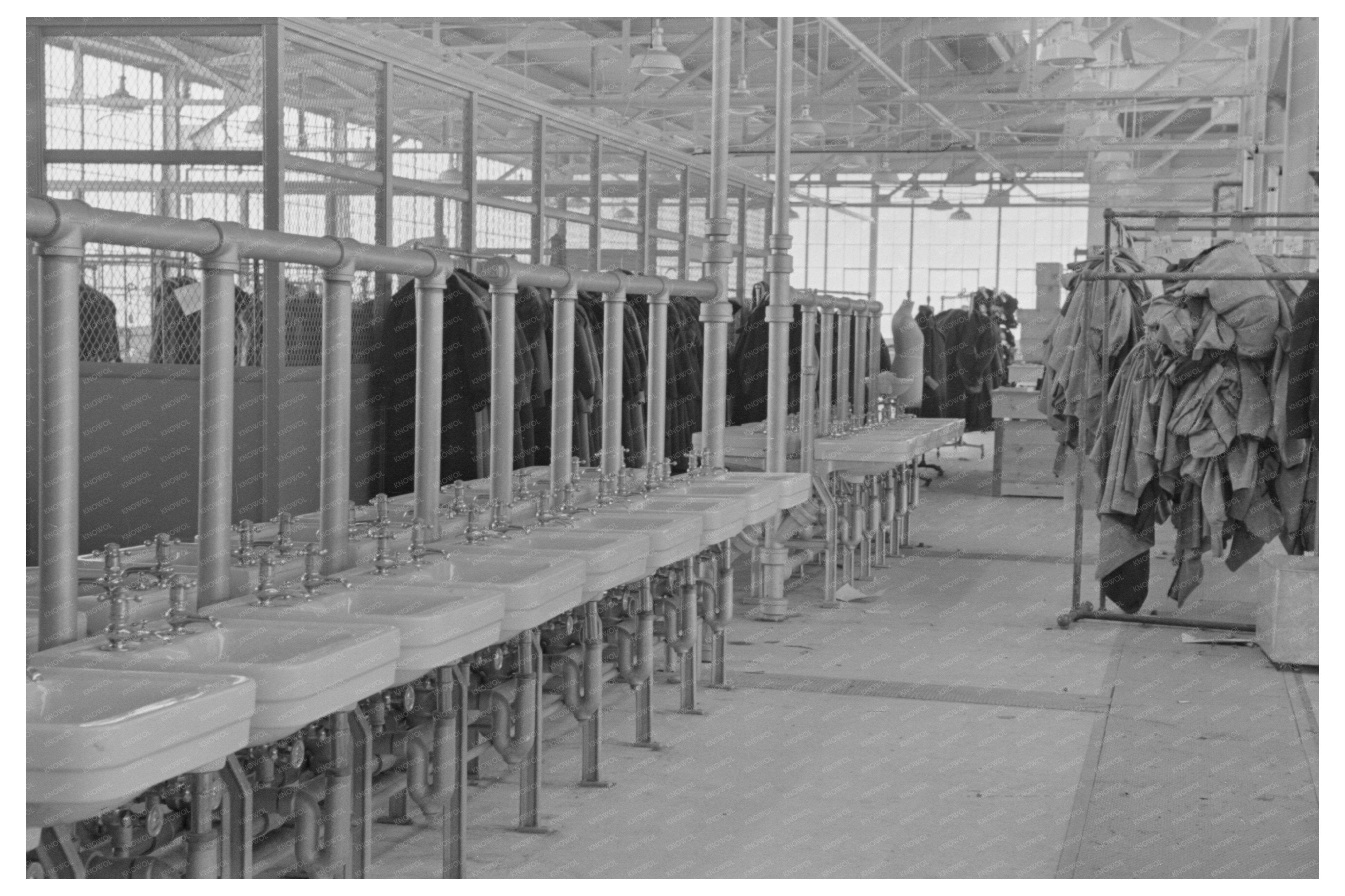 Vintage Washstands Factory Production Hightstown 1936