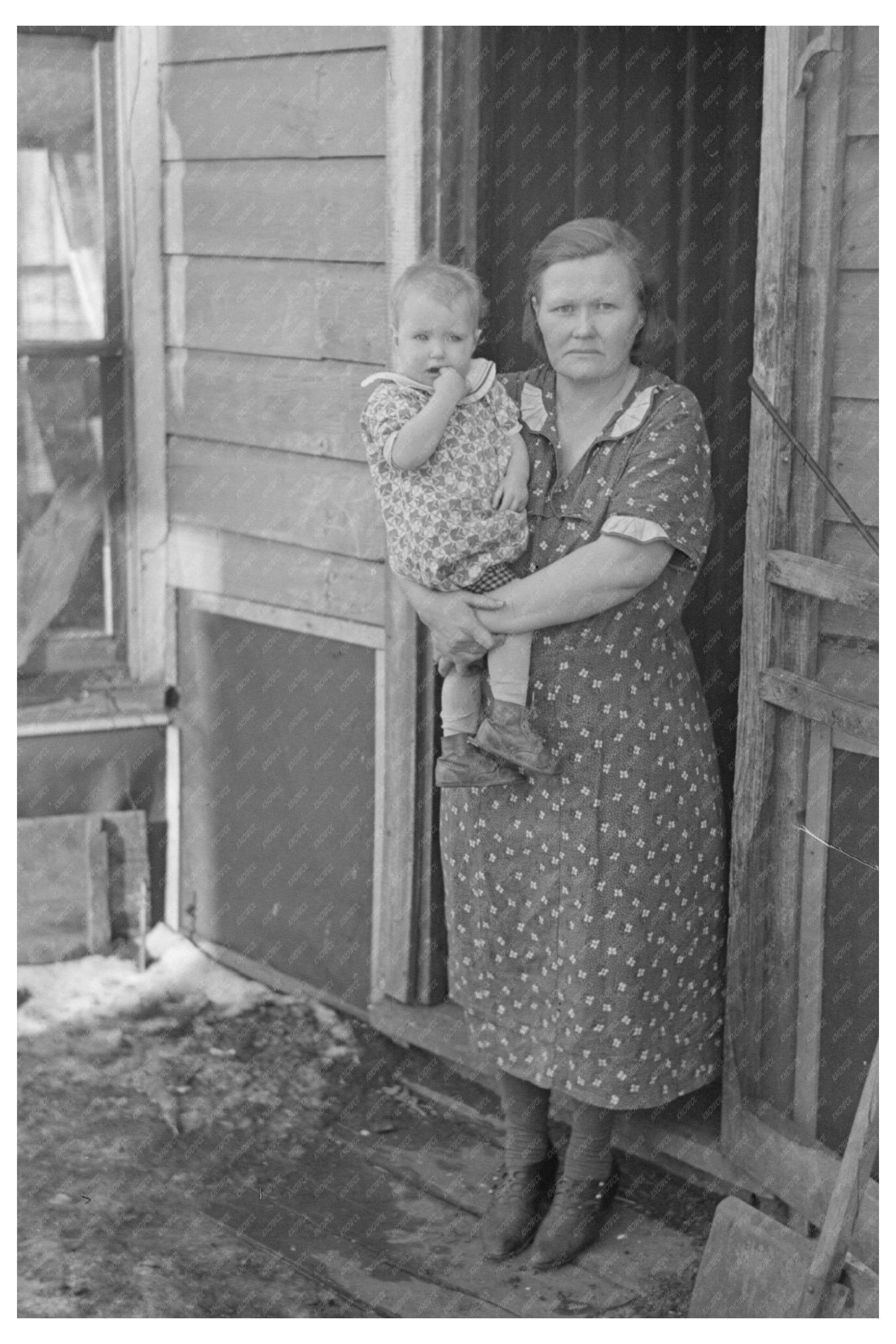 Mrs. Paul Rauhauser and Children Ruthven Iowa 1936