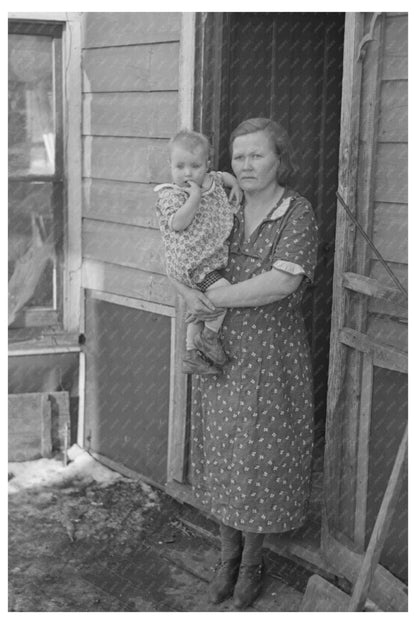 Mrs. Paul Rauhauser and Children in 1936 Ruthven Iowa