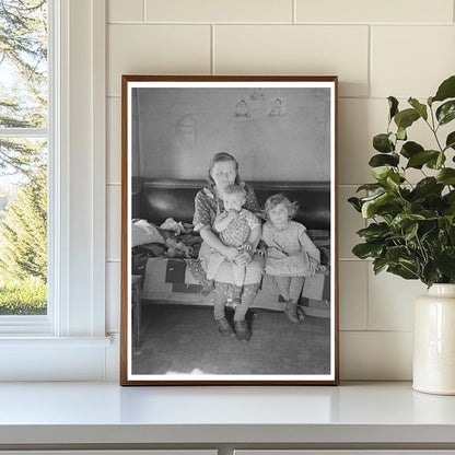 Mrs. Paul Rauhauser with Children in Iowa 1936