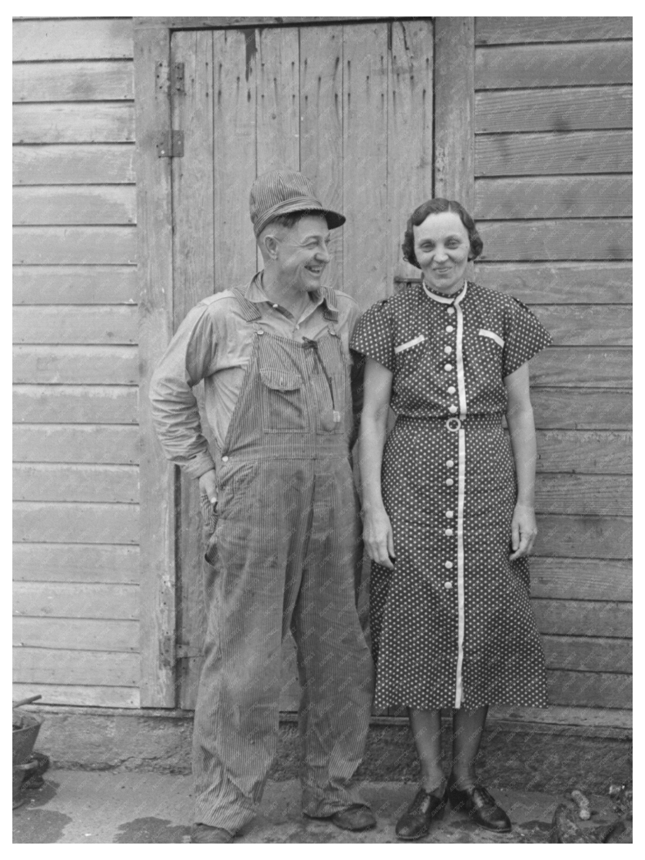 Mr and Mrs Roy Merriott on Farm Estherville Iowa 1936