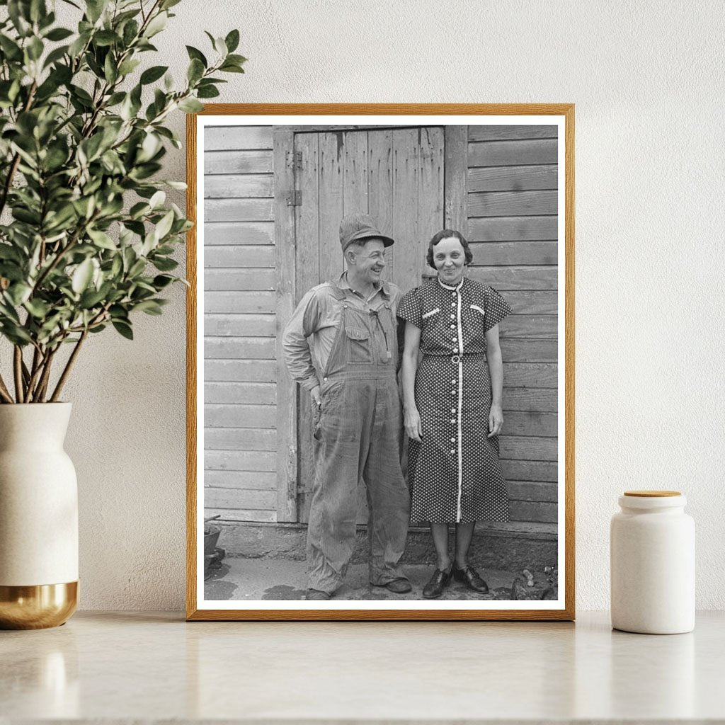 Mr and Mrs Roy Merriott on Farm Estherville Iowa 1936