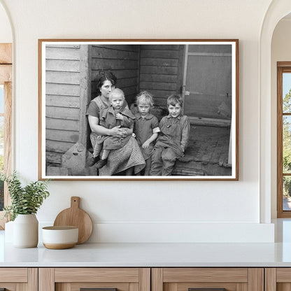 Mrs. Theodore Eickholt and Children Iowa Farm Family 1936