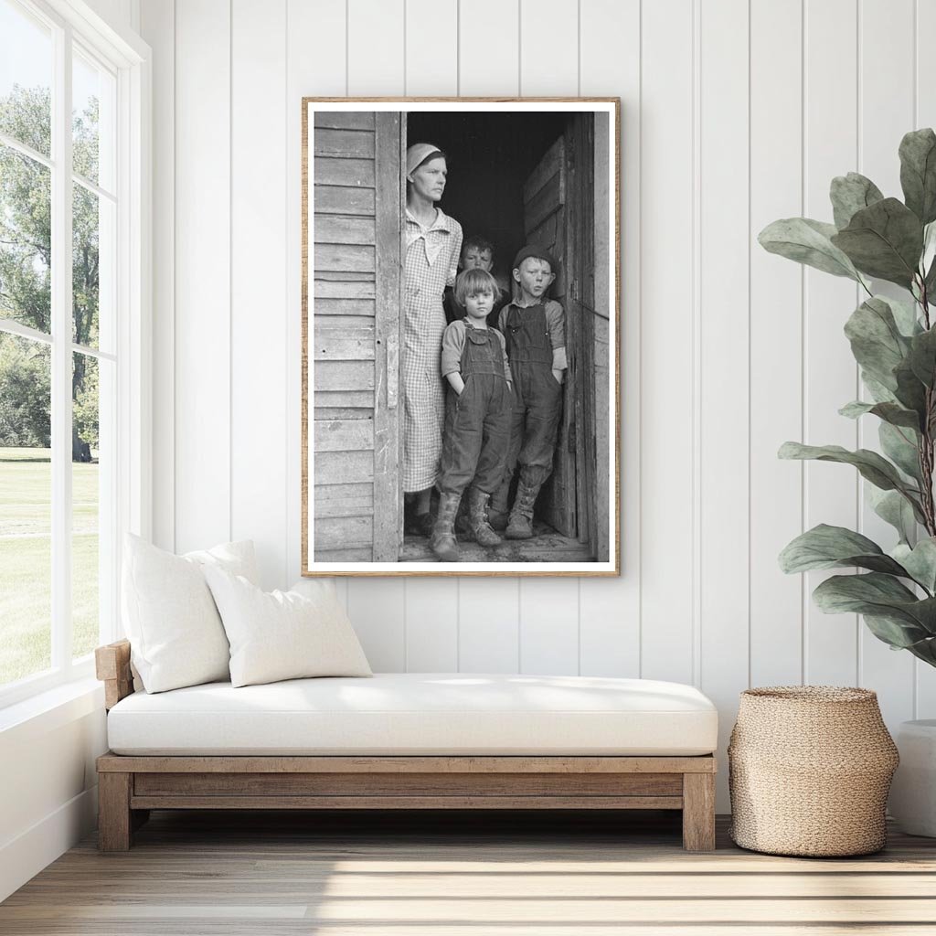 Mrs. Frank Moody and Children on Iowa Farm 1936