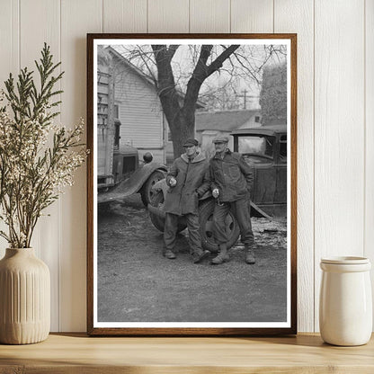 Farmers in Mapleton Iowa December 1936 Agricultural Life