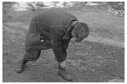 Farmers on Sale Day in Mapleton Iowa December 1936