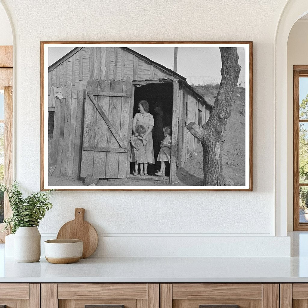 Mrs. Earl Pauley and Children Farm Home Iowa 1936